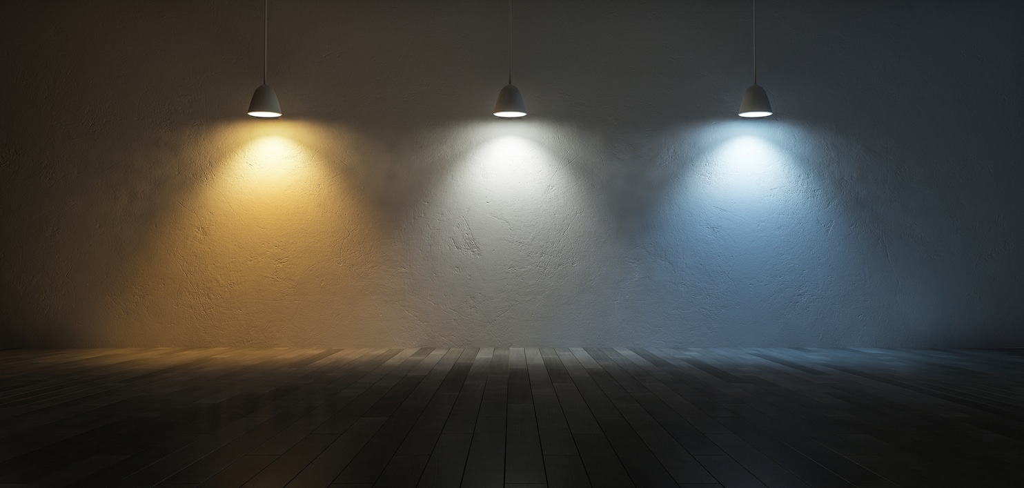 3 hanging lamps which use different bulbs. Colour temperature scale.